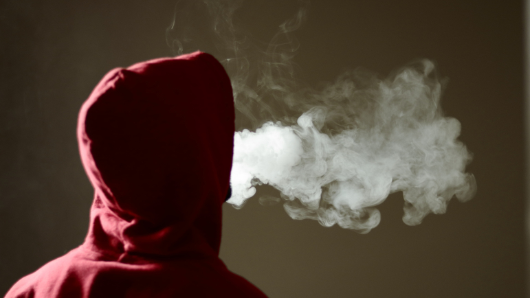 La proportion de fumeurs quotidiens a été divisée par dix chez les collégiens.