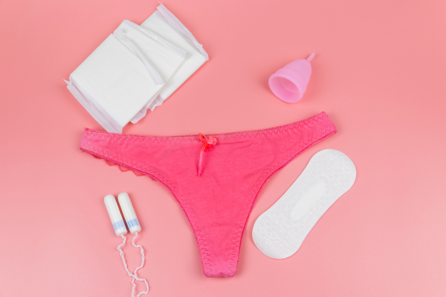 Les produits concernés sont les culottes et les coupes menstruelles réutilisables.