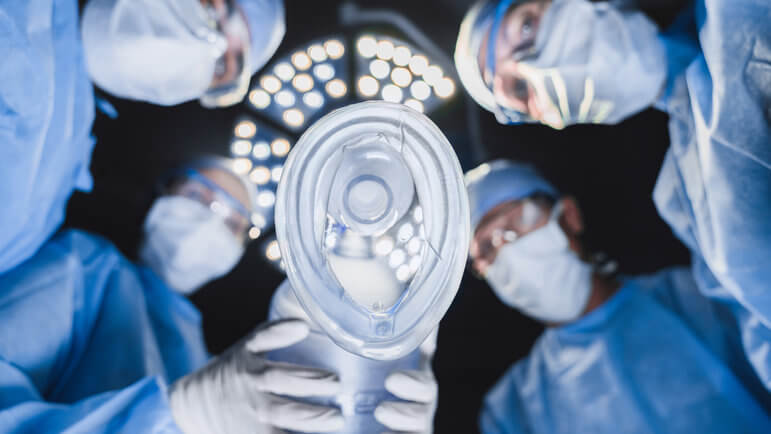 Une procédure indiquant les lieux de stockage d'Agilus doit être affichée au bloc opératoire.