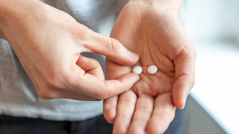 La taille réduite du comprimé doit faciliter la prise.