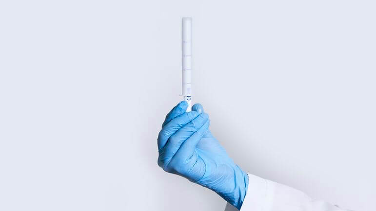 Vérifier l’état de la seringue des boîtes de KEPPRA 100 mg/mL solution buvable.