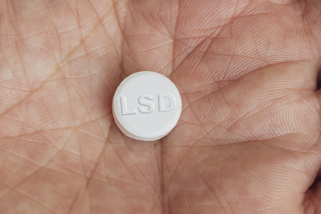 Le DT120 est une formulation pharmaceutique optimisée du LSD en comprimé orodispersible.