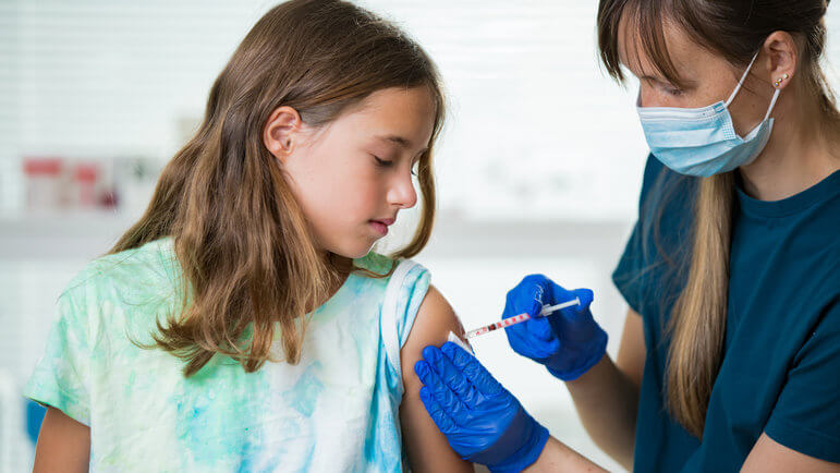 Révision de la stratégie vaccinale à la suite de l’augmentation des infections à méningocoques.