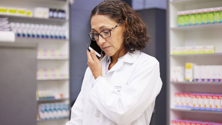 <p>Les pharmaciens doivent contacter les patients susceptibles d'être concernés.</p>