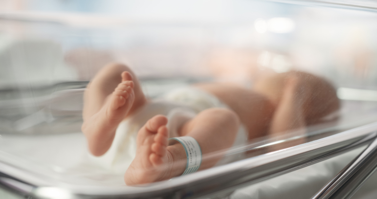 Des cardiopathies congénitales peuvent passer inaperçues pendant des mois voire des années.