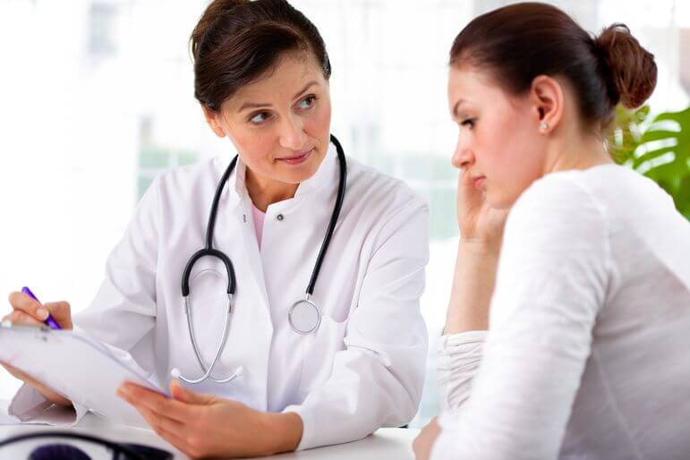 <p>Il est essentiel d'anticiper tout projet de grossesse et d'en parler avec son médecin.</p>