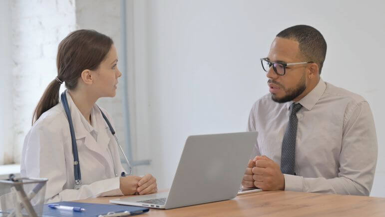 <p>La médecine du travail participe notamment à la prévention des risques psychosociaux.</p>