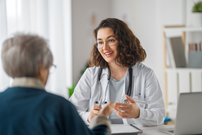 Environ 80 % des docteurs juniors sont affectés dans les zones à forte difficulté d'accès aux soins.
