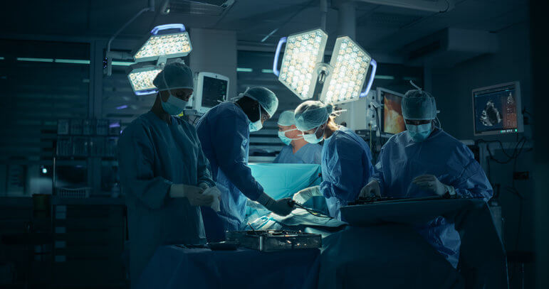 Malgré les progrès de l’anesthésie, la peur de ne pas se réveiller persiste chez certains patients. 