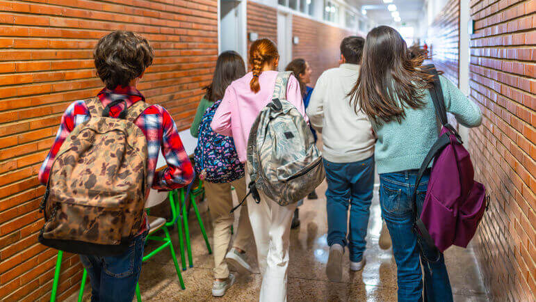 Les séances de vaccination dans les collèges se déroulent entre les mois de janvier et de juin. 