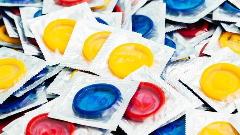 Les préservatifs inscrits sur la LPPR sont pris en charge à 100 % pour les moins de 26 ans.
