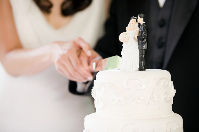 Le lien causal entre mariage et cancer est indirect, sans lien avec un effet biologique. 