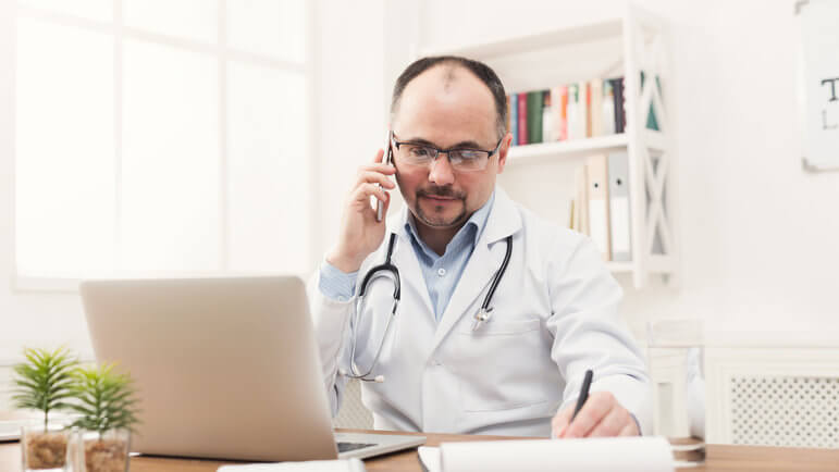 Identifier si possible les besoins particuliers du patient au moment de la prise de rendez-vous.