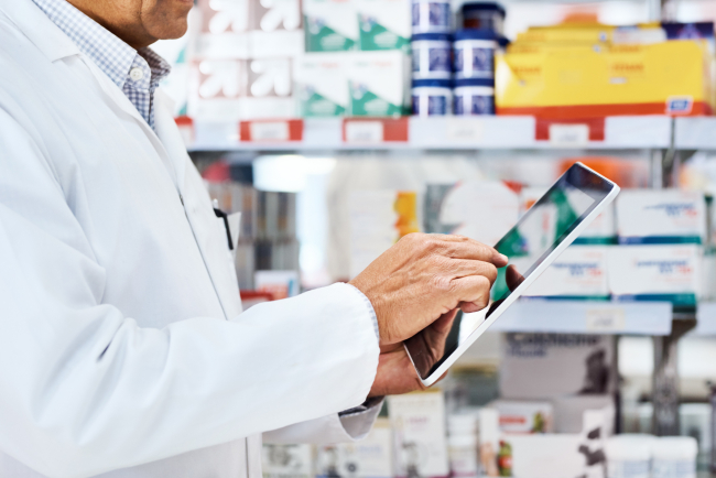 Le pharmacien d'officine est autorisé à pratiquer la substitution de 14 groupes de biosimilaires.