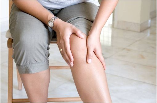 Ces spécialités sont indiquées dans le traitement symptomatique à effet différé de l'arthrose de la hanche et du genou.