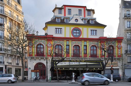 Le Bataclan, théâtre d'un abominable massacre le 13 novembre 2015 (photo : Céline, Dublin, 2008, via Wikimedia Commons).