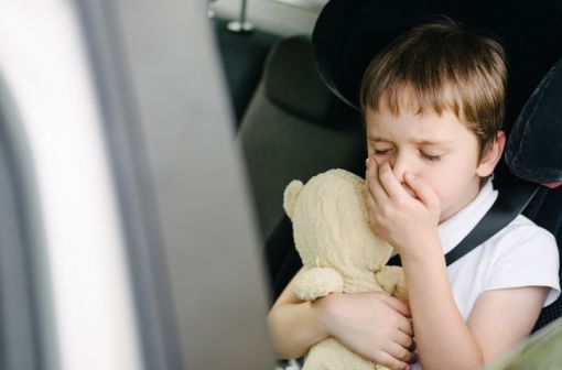 L'efficacité de la dompéridone sur les nausées et vomissements chez l'enfant de moins de 12 ans n'est pas différente de celle du placebo, selon une étude initiée par l'Agence européenne du médicament (illustration).