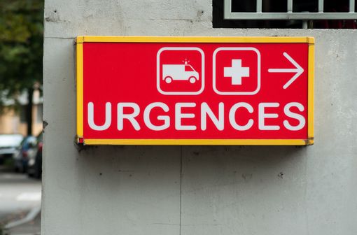 Augmentation des urgences hospitalières et des séjours en réanimation (illustration). width=