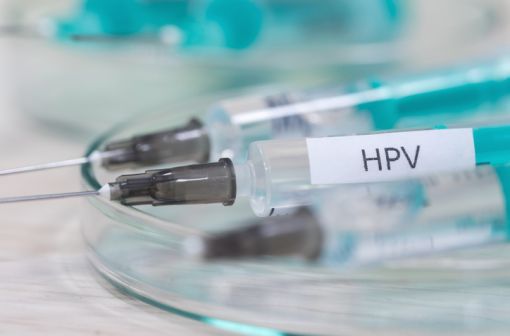  La couverture vaccinale contre l'infection à HPV est particulièrement faible en France (illustration).