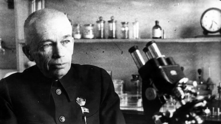 Alexander Bogomolets est le père du sérum éponyme, qui promettait de ralentir le vieillissement.