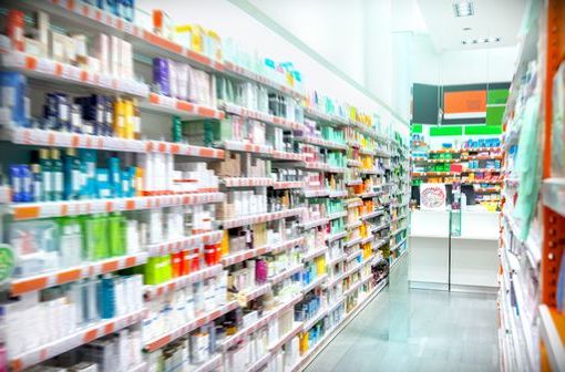 L’ANSM définit la liste des médicaments pouvant être présentés en accès direct dans les pharmacies.