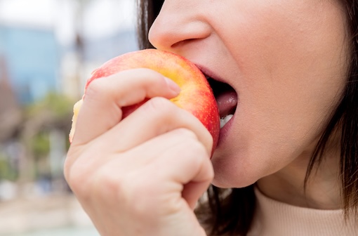 L'allergie à la pomme peut parfois avoir des conséquences sévères.