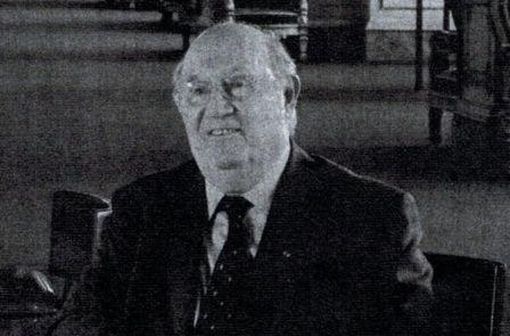 Lucien Neuwirth (1924-2013) est un homme politique français, principalement connu pour avoir proposé la loi Neuwirth autorisant l'utilisation de la contraception orale en 1967 (photo @ Sdm92, Wikimedia).