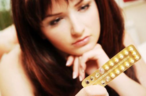 La meilleure contraception, indépendamment des risques, est celle qui est le mieux acceptée par les utilisatrices (illustration).