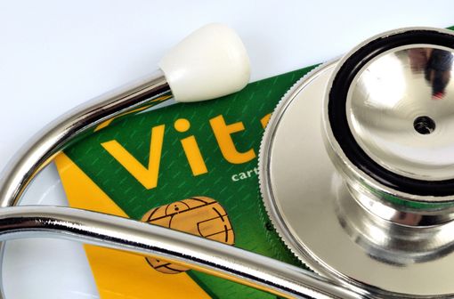 Pour permettre le remboursement du médicament, la prescription doit être faite dans le cadre des indications thérapeutiques ouvrant droit à la prise en charge (illustration).
