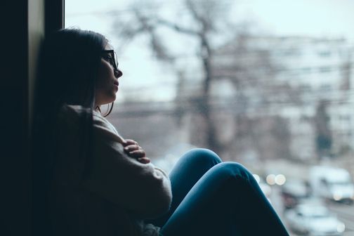 Enfants, adolescents, jeunes adultes et COVID-19 : des conséquences psychiatriques préoccupantes (illustration).