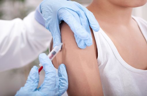 Face à la pénurie de vaccins contre les hépatites A et B, le HCSP émet de nouvelle recommandations (illustration).