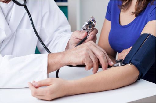 Le service médical rendu par MINIPRESS est jugé insuffisant dans le traitement de l'HTA (illustration).